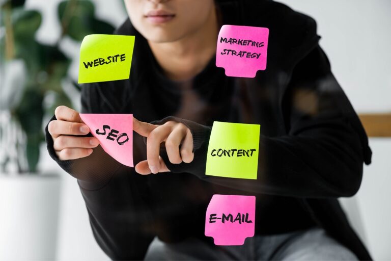 what are SEO services represented by sticky notes